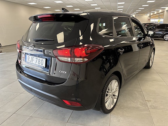 Kia Carens 3 of 10