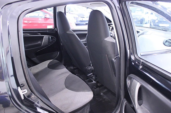 Toyota Aygo 16 of 24