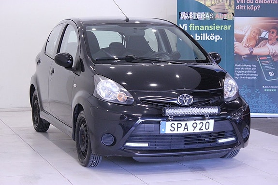 Toyota Aygo 4 of 24