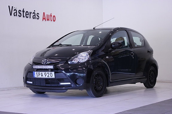 Toyota Aygo 2 of 24