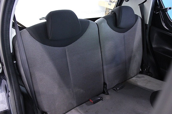 Toyota Aygo 17 of 24