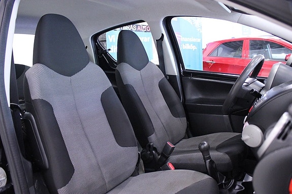 Toyota Aygo 15 of 24