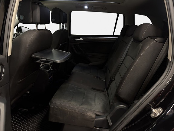 Volkswagen Tiguan Allspace 17 of 23