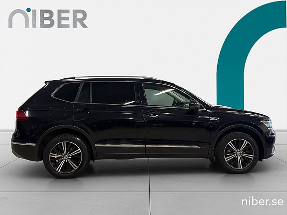 Volkswagen Tiguan Allspace 8 of 23