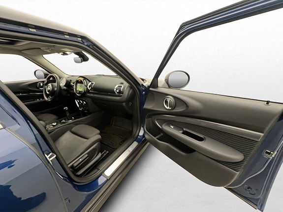 MINI Cooper S 15 of 30