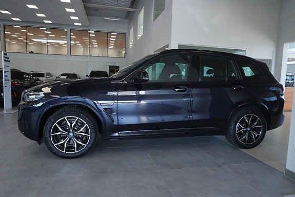 BMW X3 3 of 9