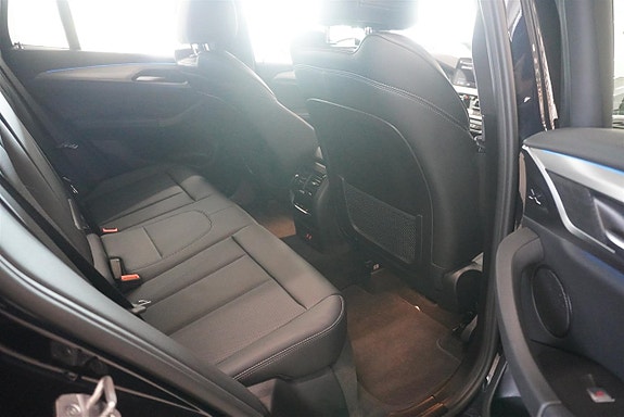 BMW X3 7 of 9
