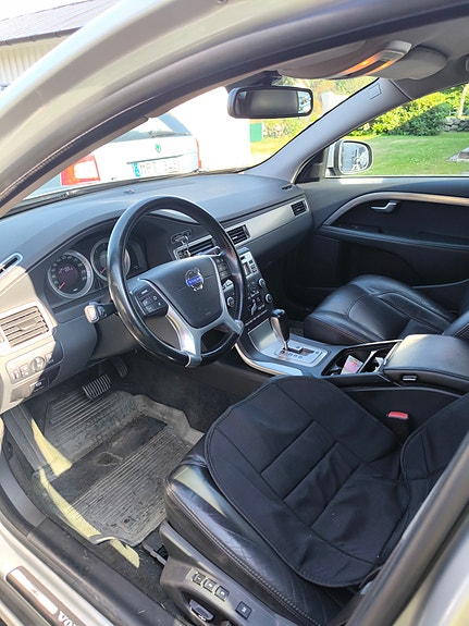 Volvo V70 5 of 5