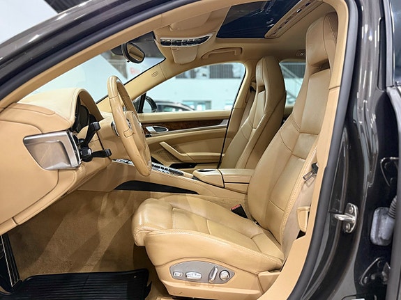 Porsche Panamera 11 of 30