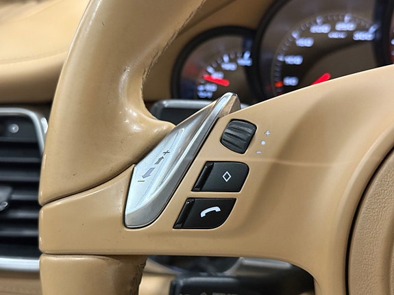 Porsche Panamera 25 of 30