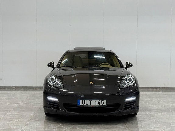Porsche Panamera 6 of 30