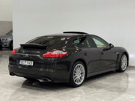 Porsche Panamera 5 of 5