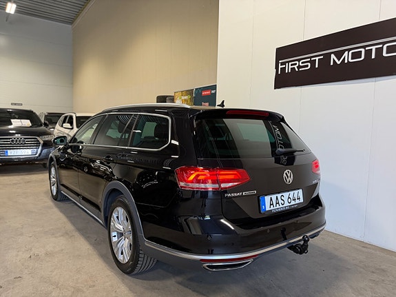 Volkswagen Passat Alltrack 6 of 26