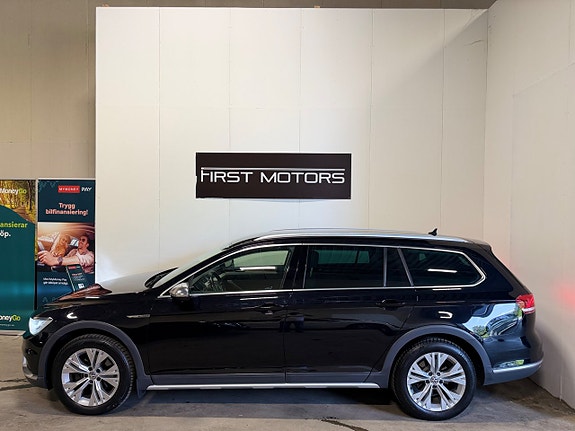Volkswagen Passat Alltrack 3 of 5