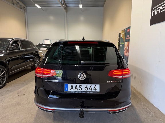 Volkswagen Passat Alltrack 7 of 26