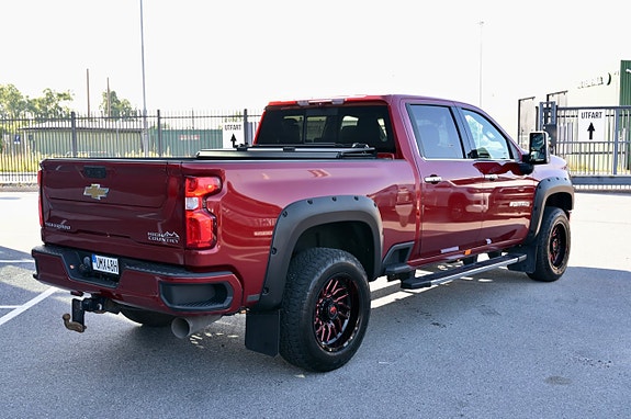 Chevrolet Silverado 2500 4 of 5