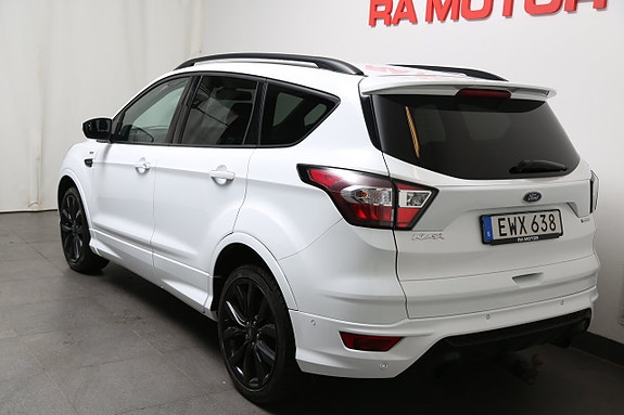 Ford Kuga 4 of 5