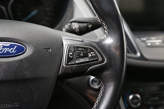 Ford Kuga 17 of 27