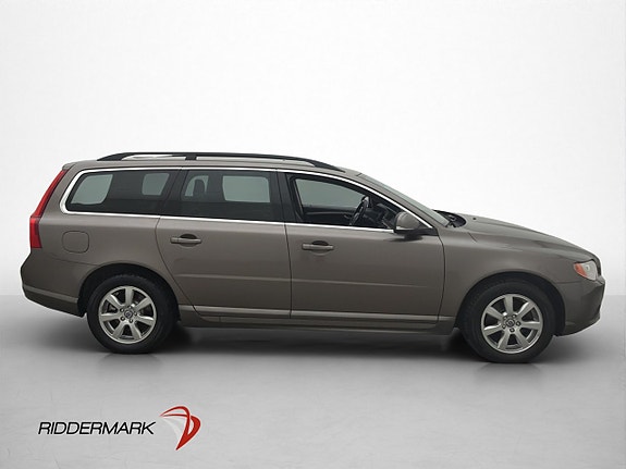 Volvo V70 4 of 5