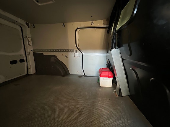 Renault Kangoo Express 14 of 18