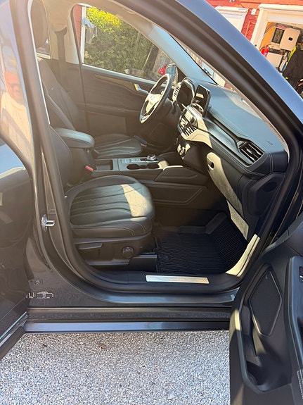 Ford Kuga 5 of 5
