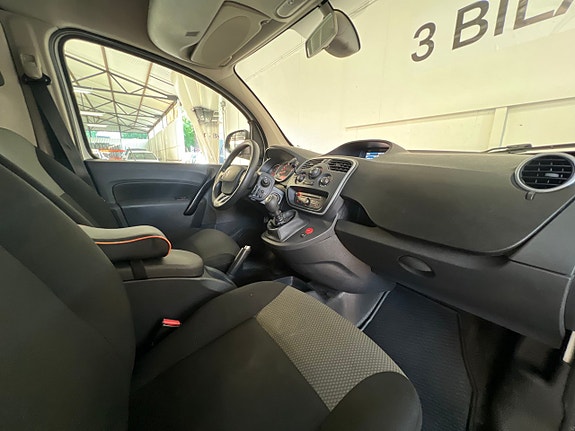 Renault Kangoo Express 13 of 17