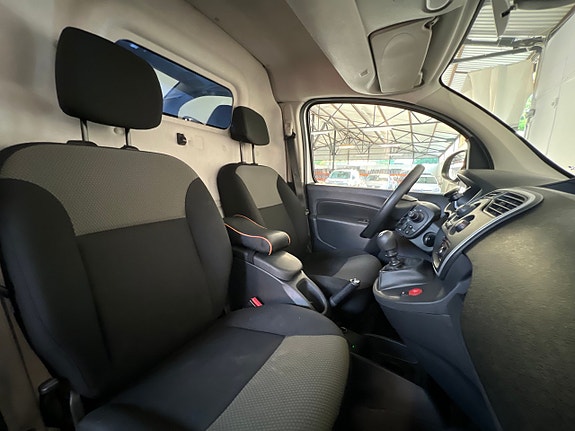 Renault Kangoo Express 10 of 17