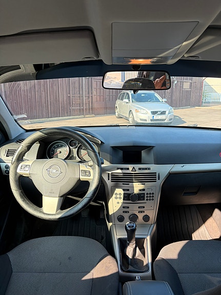 Opel Astra 5 of 5