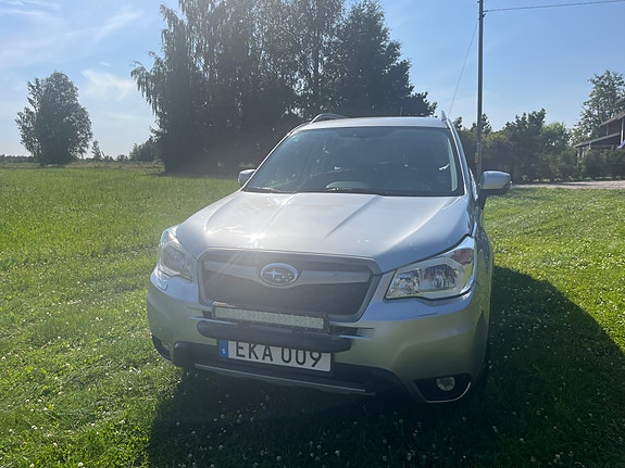 Subaru Forester 2 of 5