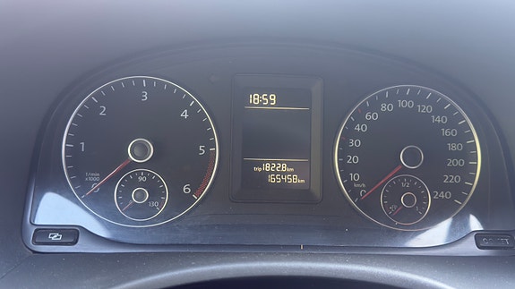 Volkswagen Caddy 5 of 5