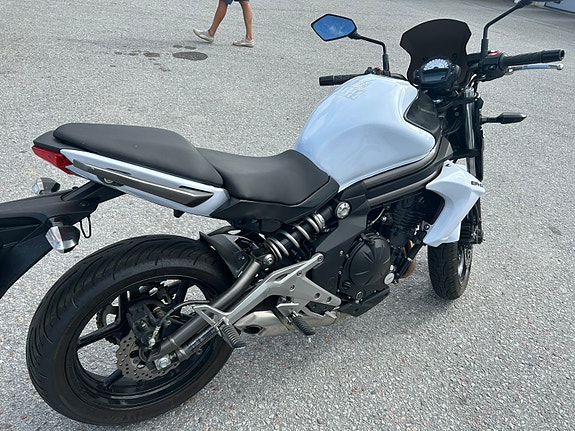 Kawasaki Ninja ER-6n 8 of 8