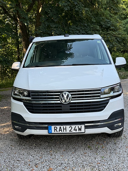 Volkswagen California 2 of 5