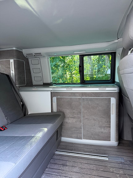 Volkswagen California 5 of 5