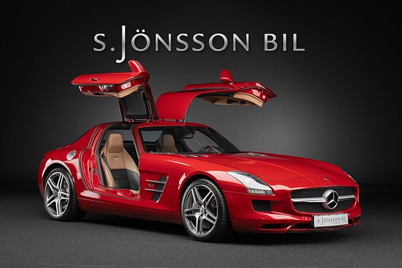 Mercedes-Benz SLS 3 of 5