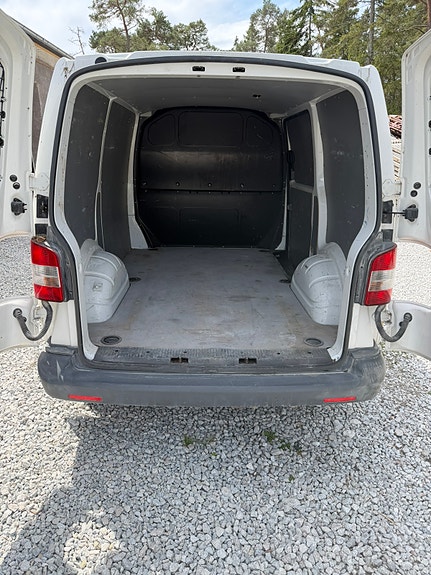 Volkswagen Transporter 4 of 5