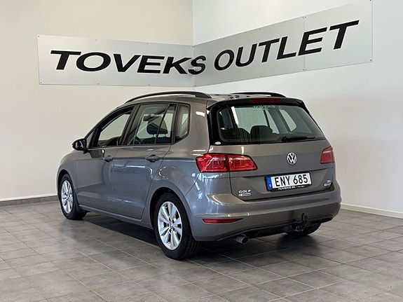 Volkswagen Golf Sportsvan 4 of 19