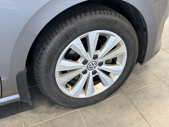 Volkswagen Golf Sportsvan 3 of 19