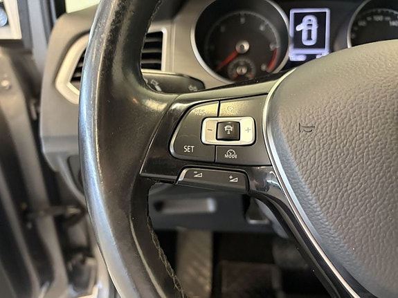 Volkswagen Golf Sportsvan 14 of 19