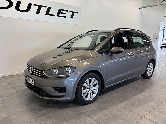 Volkswagen Golf Sportsvan 2 of 19