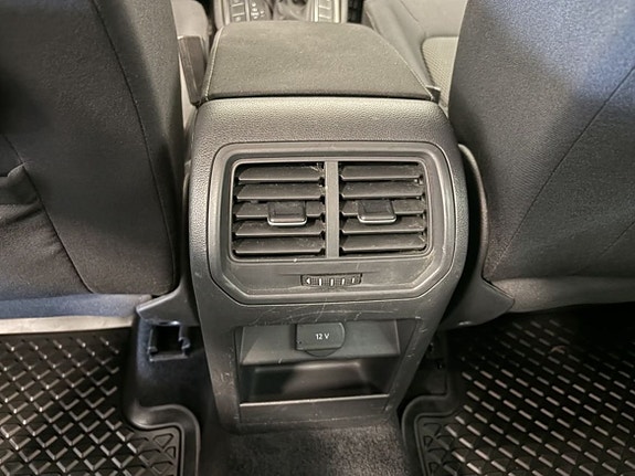 Volkswagen Golf Sportsvan 11 of 19