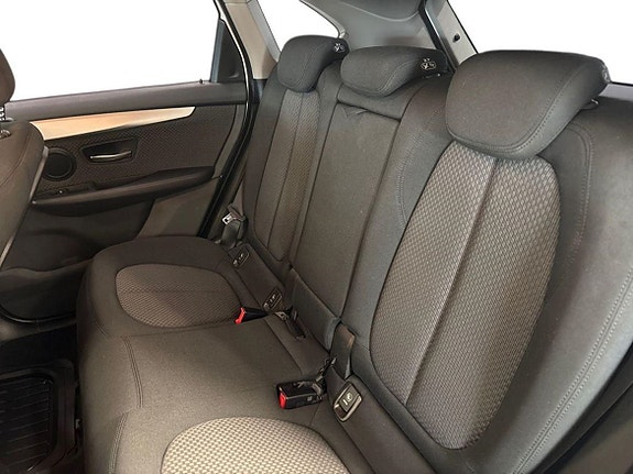 BMW 225xe 19 of 21