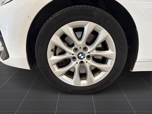 BMW 225xe 9 of 21