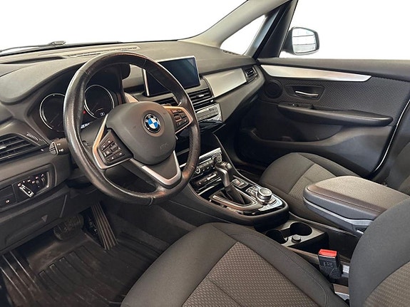 BMW 225xe 10 of 21