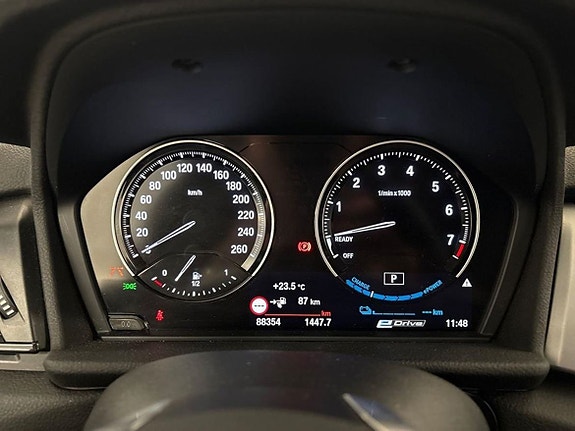 BMW 225xe 16 of 21