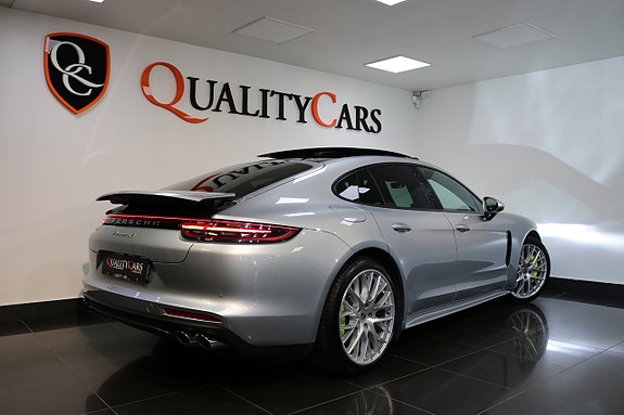 Porsche Panamera 4 3 of 28