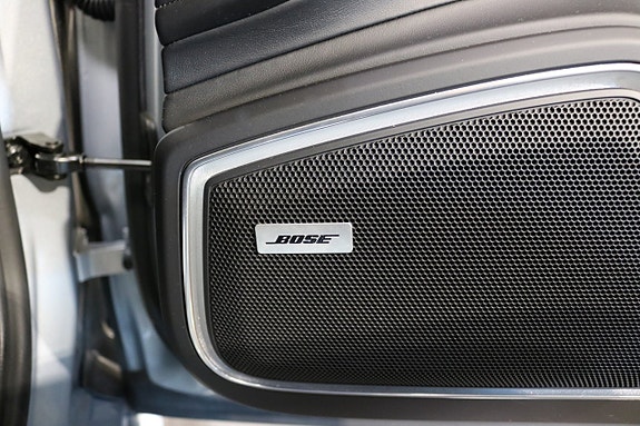 Porsche Panamera 4 10 of 28