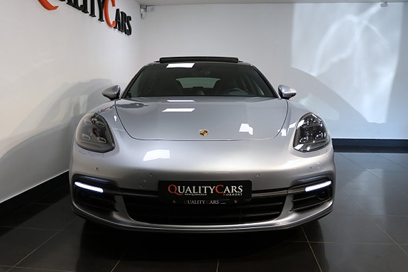 Porsche Panamera 4 5 of 28