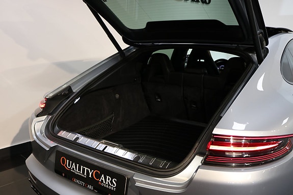 Porsche Panamera 4 26 of 28