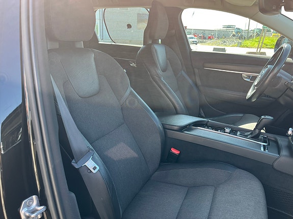 Volvo V90 Cross Country 6 of 9