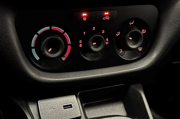 Fiat Doblo 24 of 25